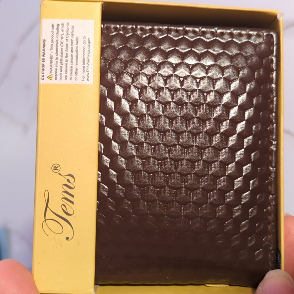 Tems men's wallet